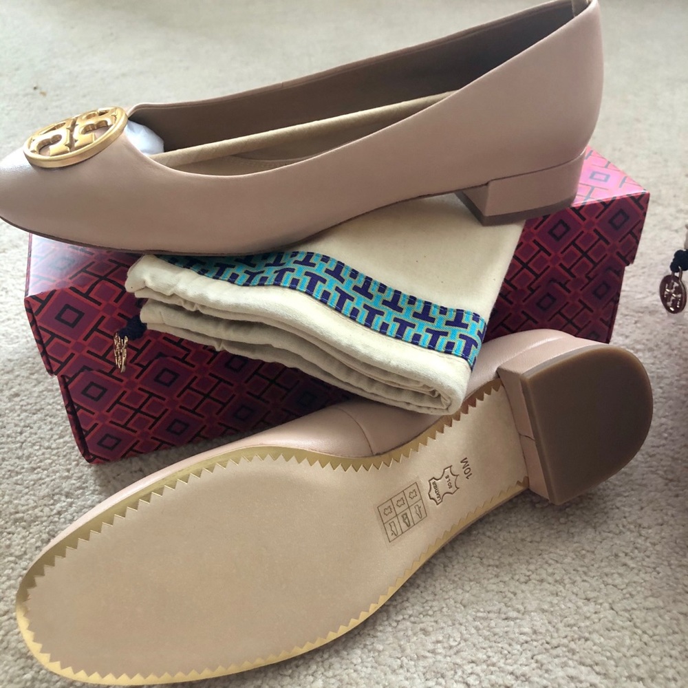 Tory Burch Chelsea flats sizes 9.5 and 10 - Picture 2 of 5